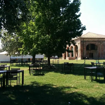 5 Minutes From Ferrara